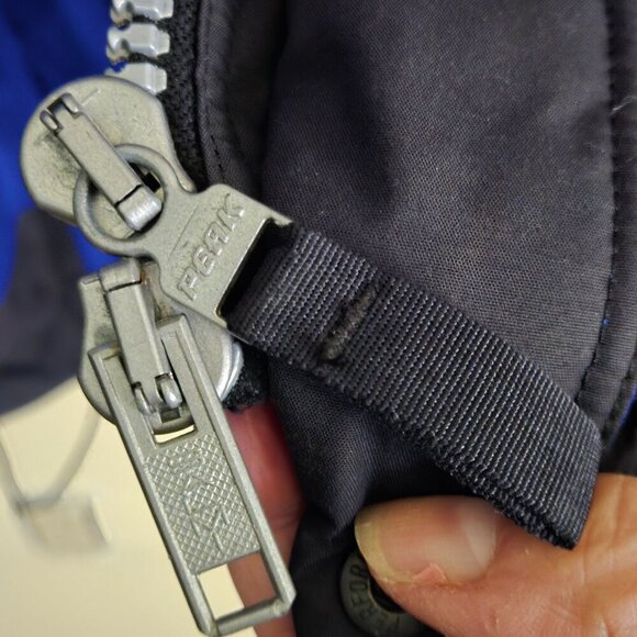 Peak Performance Gore-Tex Made In Finland 90's Quality Ski Snowboard Jacket Size - Picture 9 of 12